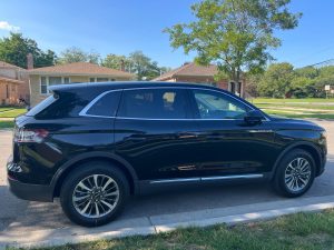 Luxury Lincoln Aviator airport transfer Chicago