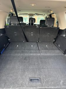 Spacious trunk - Chicago Black Car Service Spacios Trunk to hold luggage