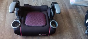 Car Seats for Children Under Six Ensure child safety by choosing the right car seat based on your child’s age: Infant Seat: For newborns up to 12 months Toddler Seat: For ages 1–3 years Booster Seat: For ages 4–6 years Always use the appropriate seat to keep your child safe and secure while traveling.