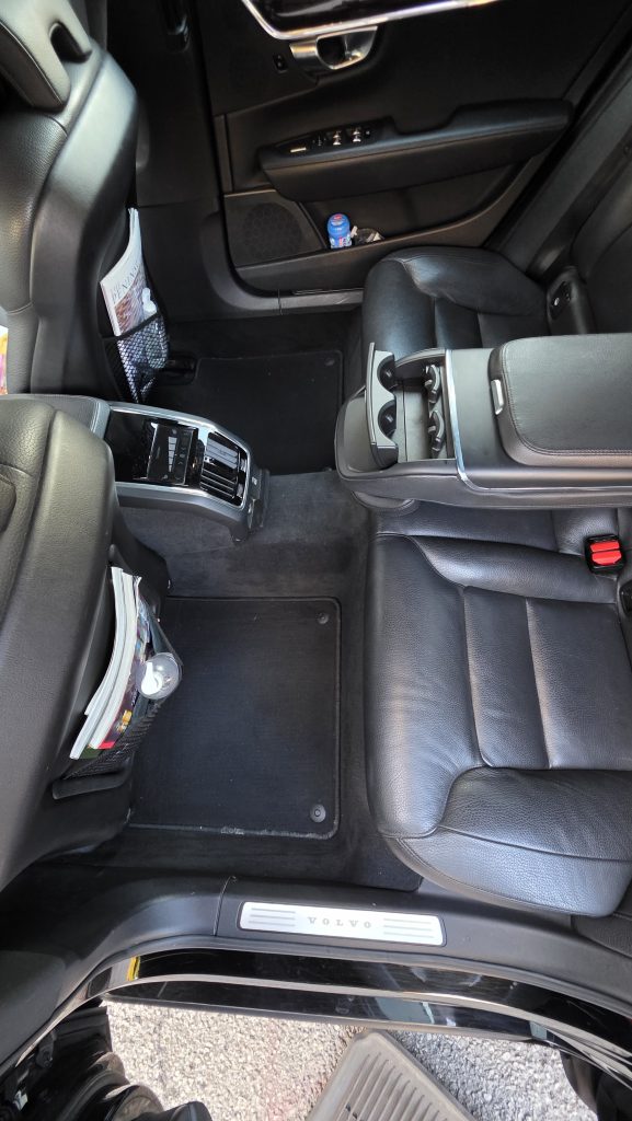 Black Volvo Luxury Sedan | Premium Chauffeur Service in Chicago